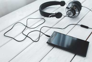 樊振东莫雷加德欧冠首次同队出战，二人巴黎奥运会交手后曾互换球衣